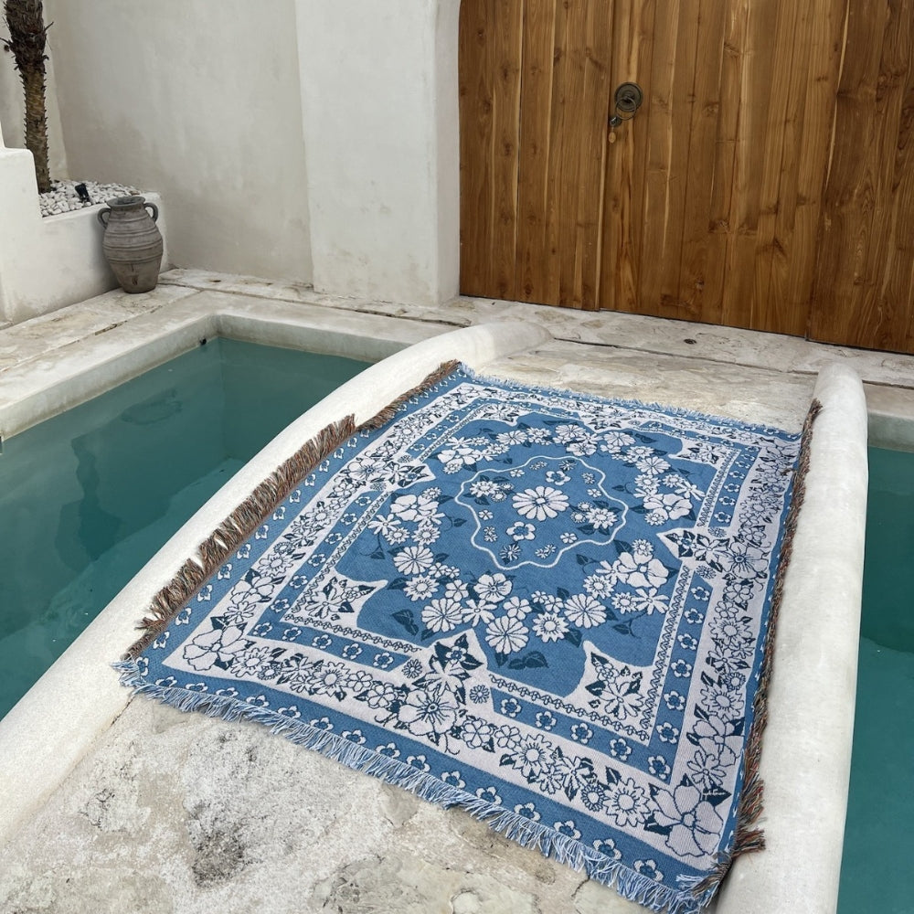 Blue Daisy Bloom Boho Travel Outdoor Blanket