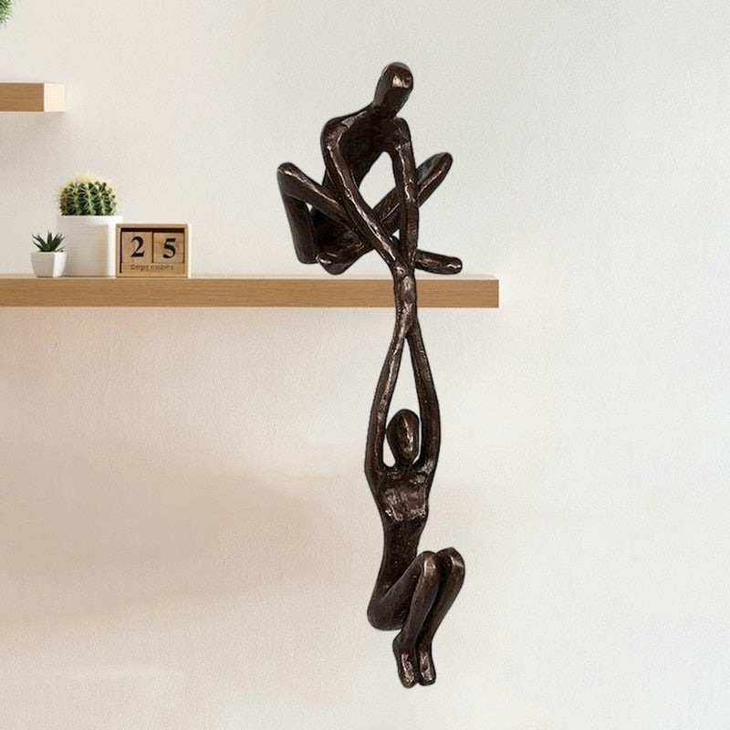 Decorative statue – Polystone – Elegant design – Symbol of love – 8 x 4 in