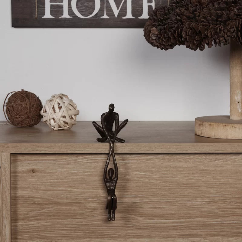 Decorative statue – Polystone – Elegant design – Symbol of love – 8 x 4 in