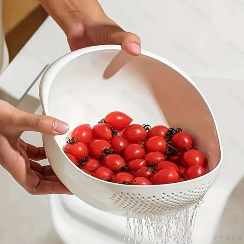 Drain basket – Durable plastic – Compact white design – Ideal for draining rice, fruits, and vegetables – 8.7 x 6.9 x 4.9 in