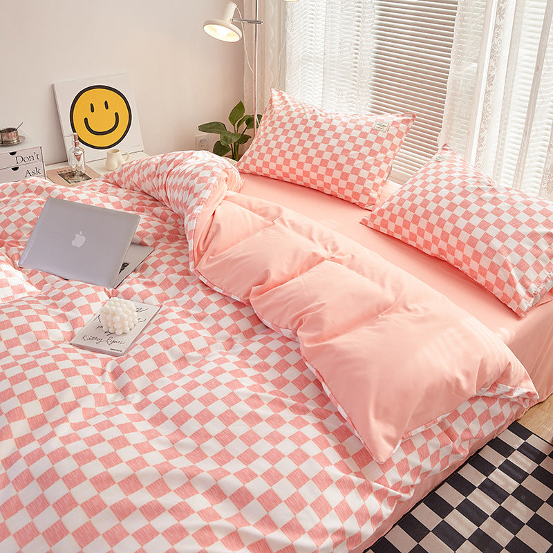 Duvet cover – Soft cotton-polyester blend – Mini checkered design – Cozy bedding for queen or king size
