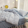 Duvet cover – Soft cotton-polyester blend – Mini checkered design – Cozy bedding for queen or king size