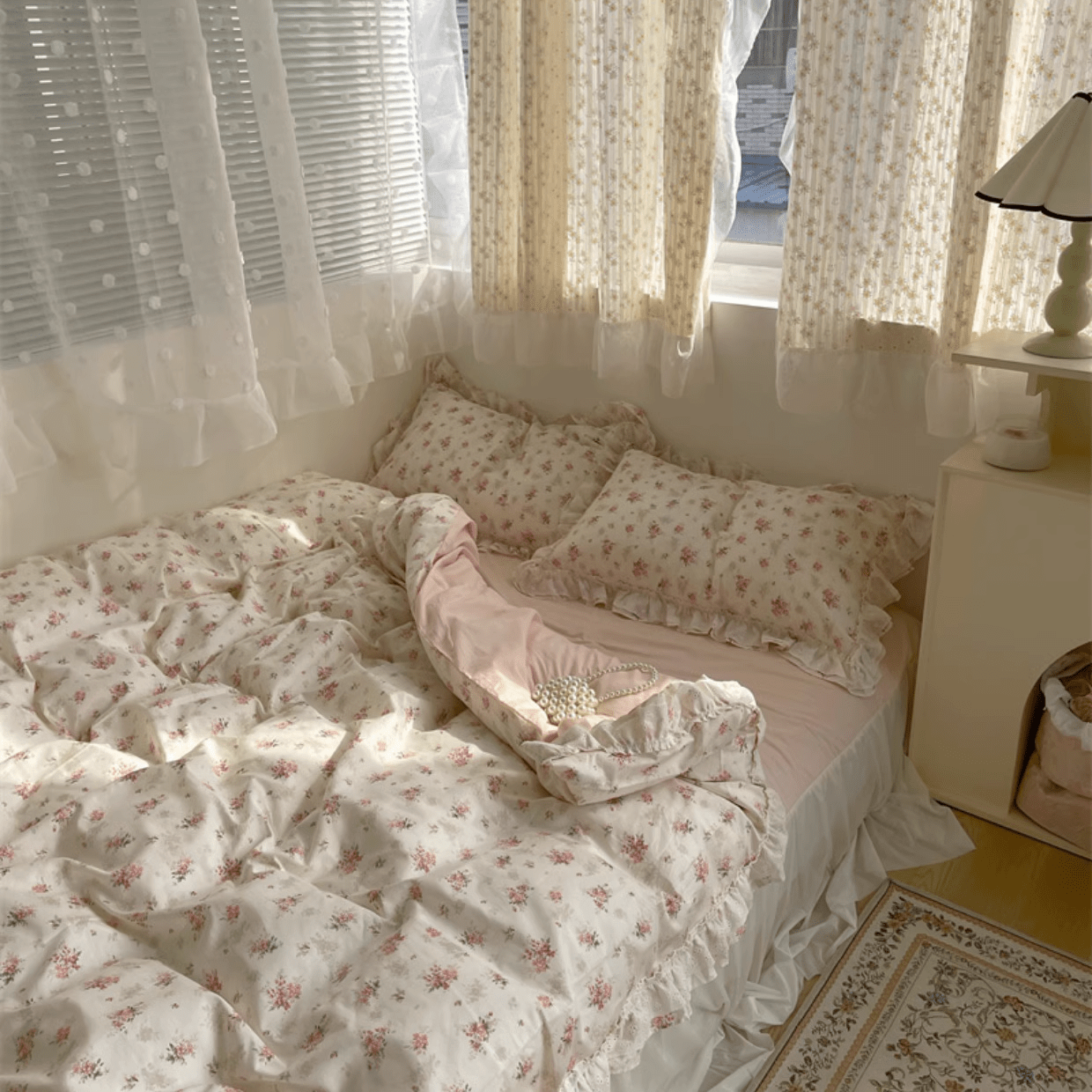 Duvet cover set – Embroidered pink floral design – Queen or King size options