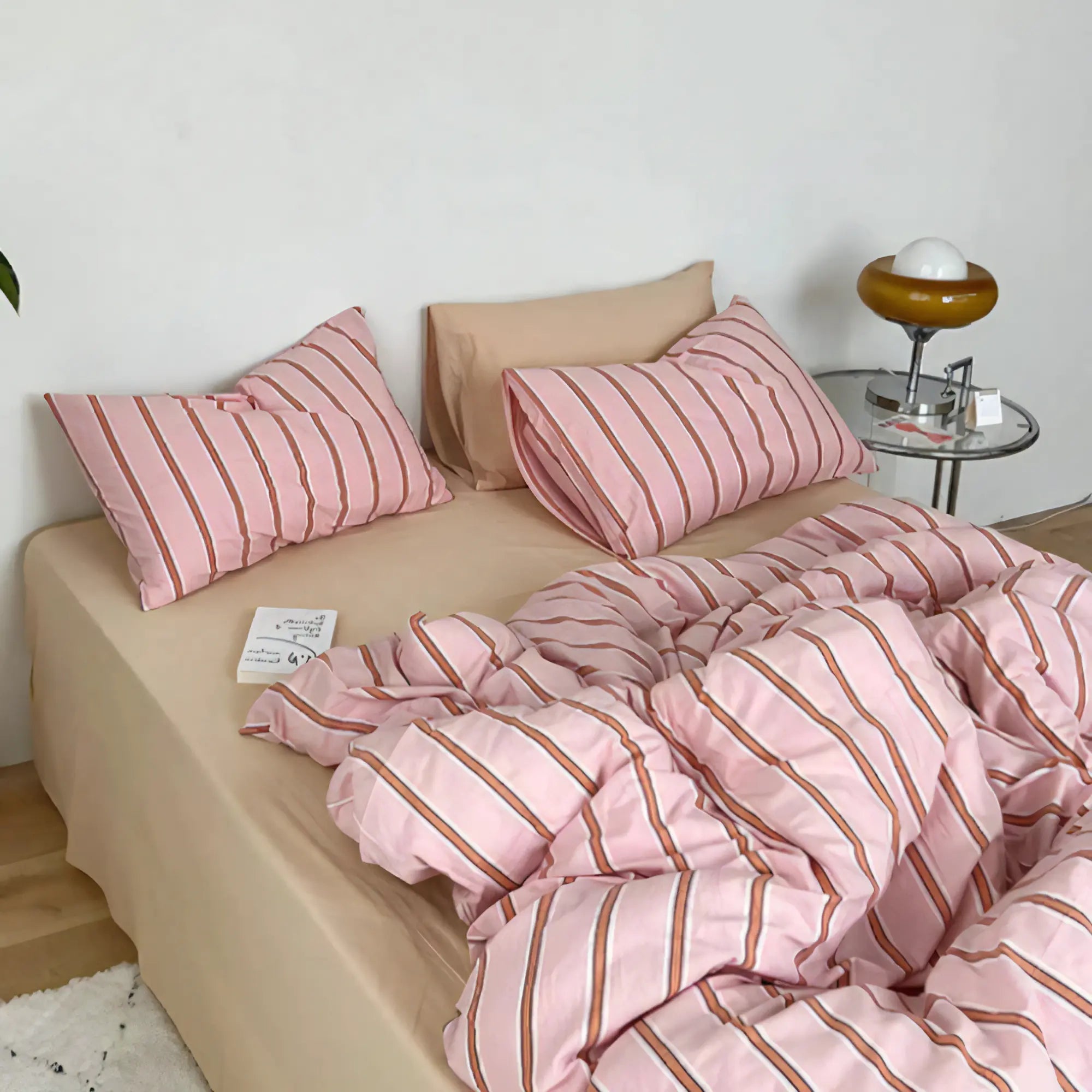 Duvet cover set – 100% cotton – Pink stripe design – Queen or king size – Modern bedroom essential