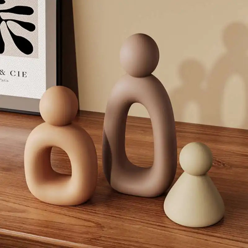 Family statue – Modern resin sculpture – White and grey finish – Nordic home decor for living room or bedroom