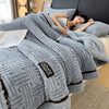 Fleece blanket – Soft and fluffy – Warm breathable throw – Cozy home accessory for living room