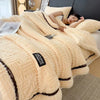 Fleece blanket – Soft and fluffy – Warm breathable throw – Cozy home accessory for living room
