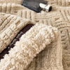 Fleece blanket – Soft and fluffy – Warm breathable throw – Cozy home accessory for living room