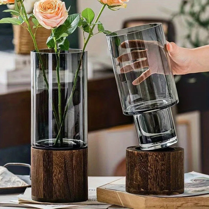 Glass vase – Elegant design with wooden base – Nordic style – Perfect for living room and tabletop decor