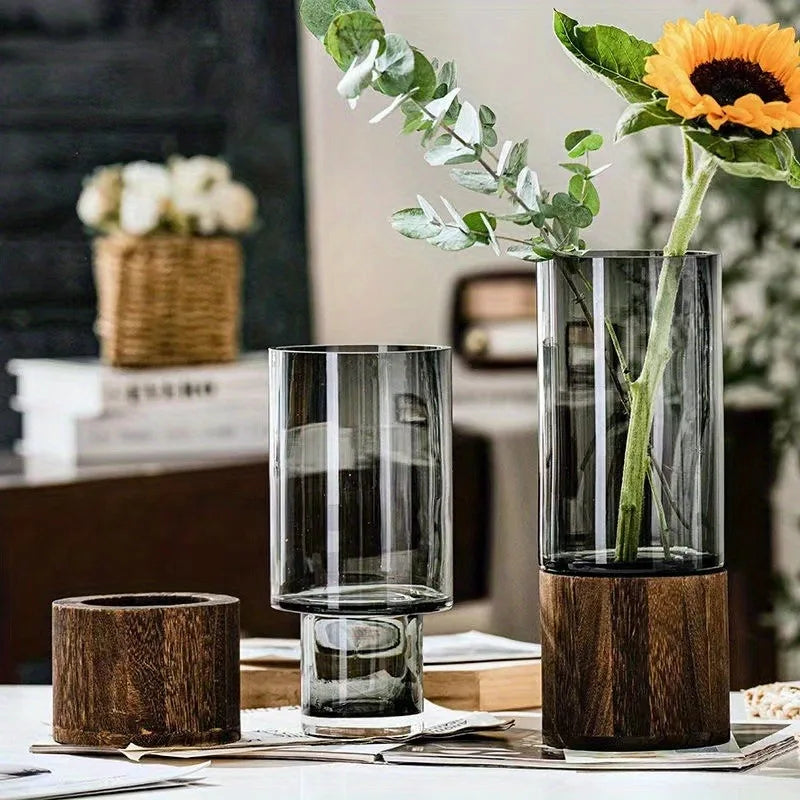 Glass vase – Elegant design with wooden base – Nordic style – Perfect for living room and tabletop decor