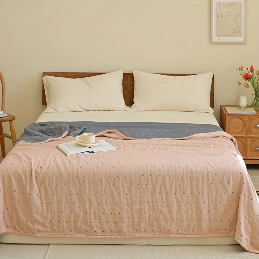 Heart Stitched Double-Spliced Cotton Gauze Blanket