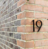 House numbers – Modern black zinc alloy – Floating style – Weather-resistant address signs for enhanced visibility