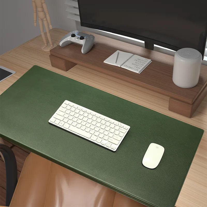 PU-Leather Desk Pad – Non-Slip Surface – Ergonomic Support for Office and Gaming – Custom Sizes Available