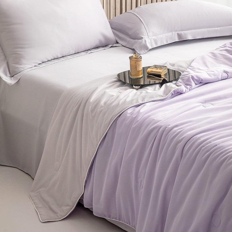 Lightweight quilt – Cool-touch fabric – Breathable design – Ideal for summer nights