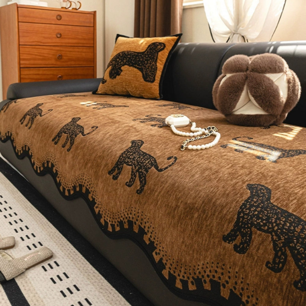 Lion Wavy Non-Slip Sofa Cover