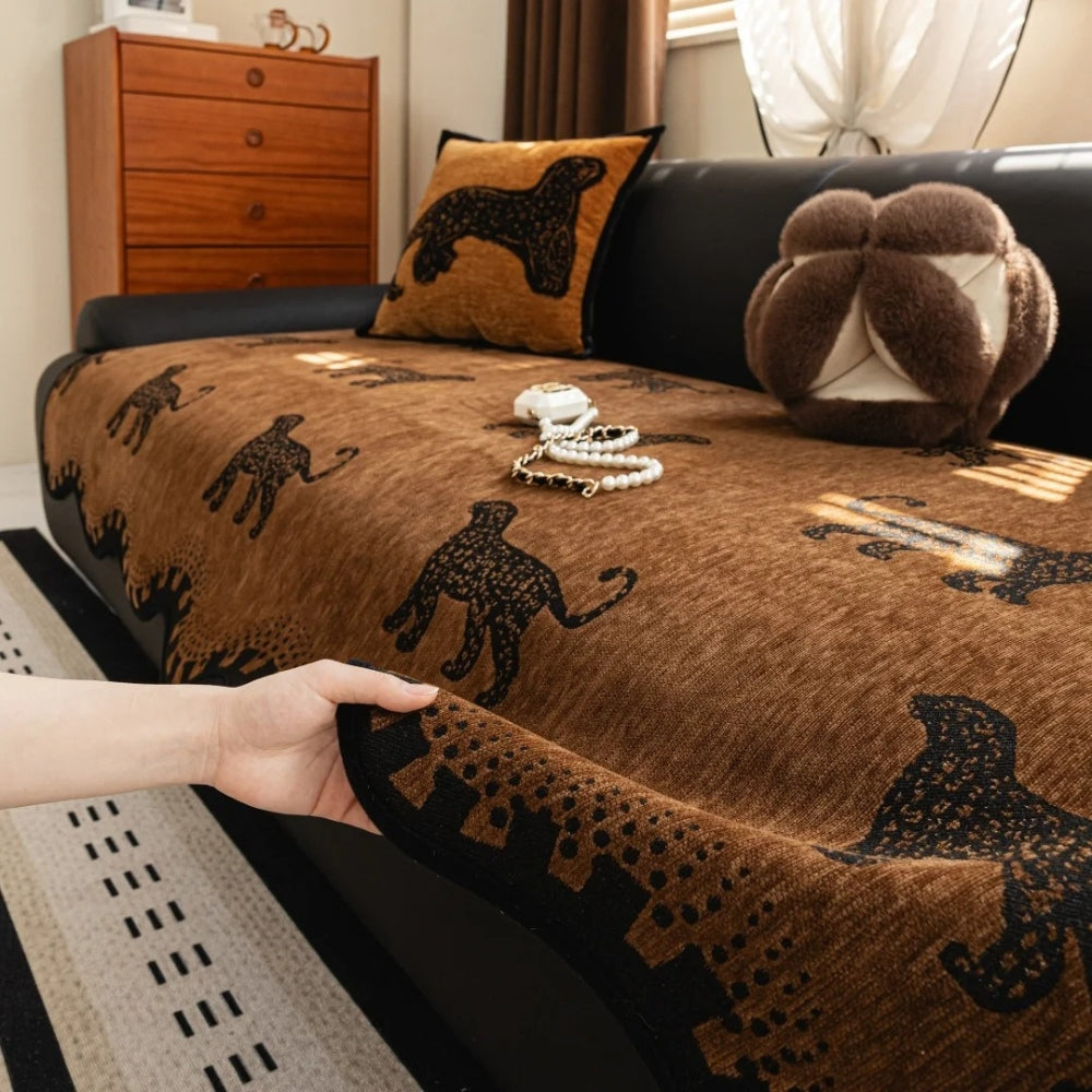 Lion Wavy Non-Slip Sofa Cover