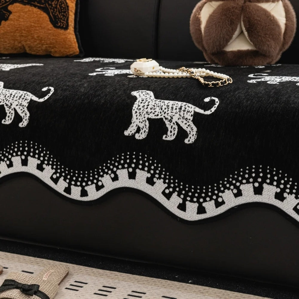 Lion Wavy Non-Slip Sofa Cover