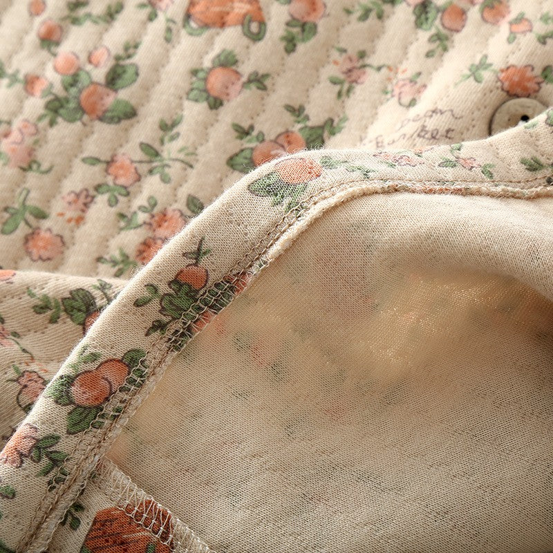 Quilted loungewear set – Vintage floral print – Relaxed fit for home and sleep