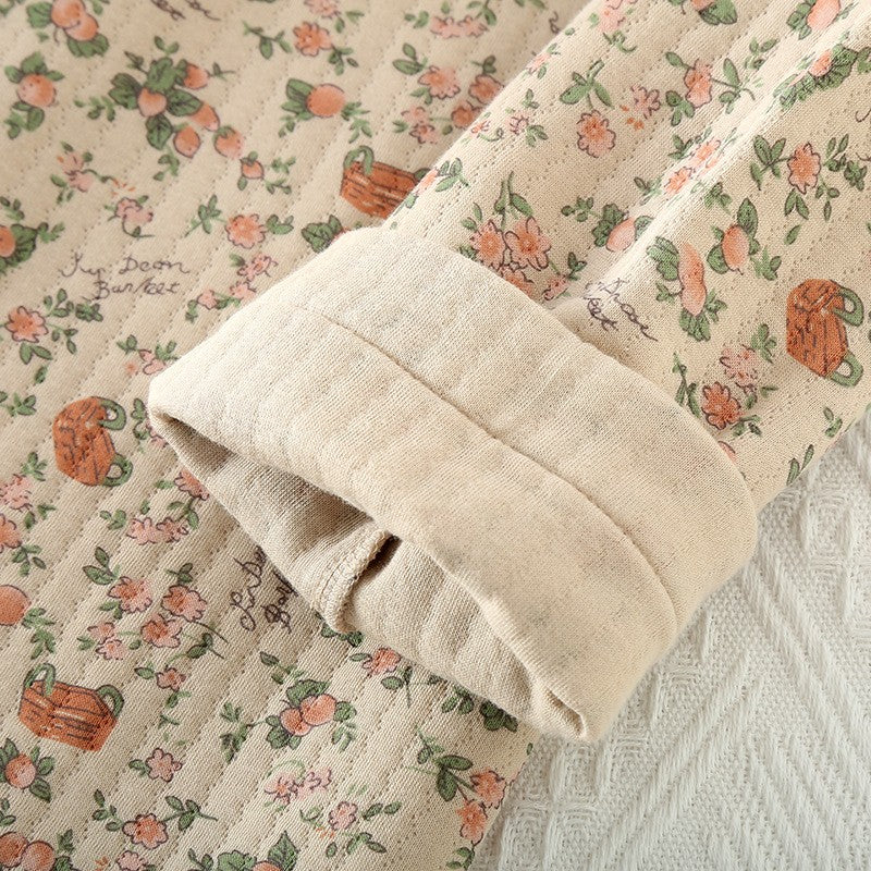 Quilted loungewear set – Vintage floral print – Relaxed fit for home and sleep