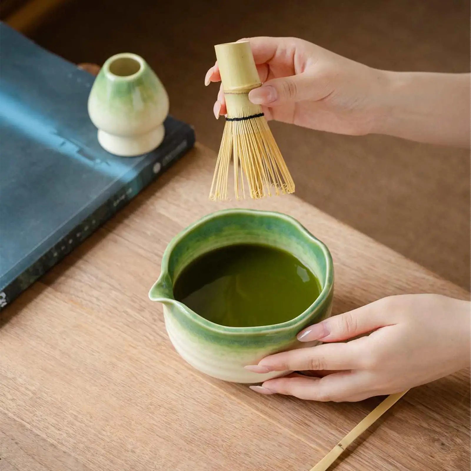 Matcha Whisk Set – Ceramic Bowl with Spout – 5-Piece Japanese Tea Ceremony Kit