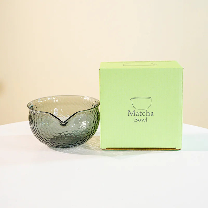 Matcha glass bowl – Pink, blue and black design – Ideal for tea ceremonies