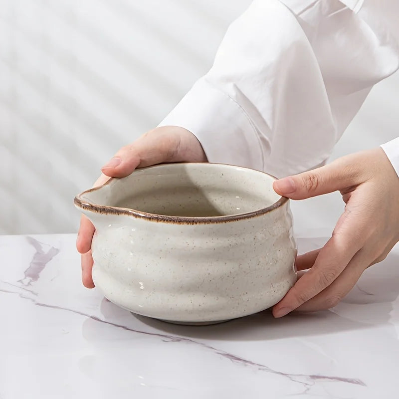 Matcha set – Kiln-transformed grey ceramic – Includes bowl with spout and blender stand – Perfect gift for tea lovers