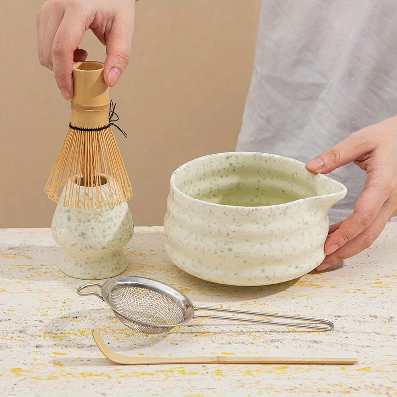 Matcha tea set – Spotted green ceramic – Complete 5-piece matcha set – Ideal gift for tea lovers