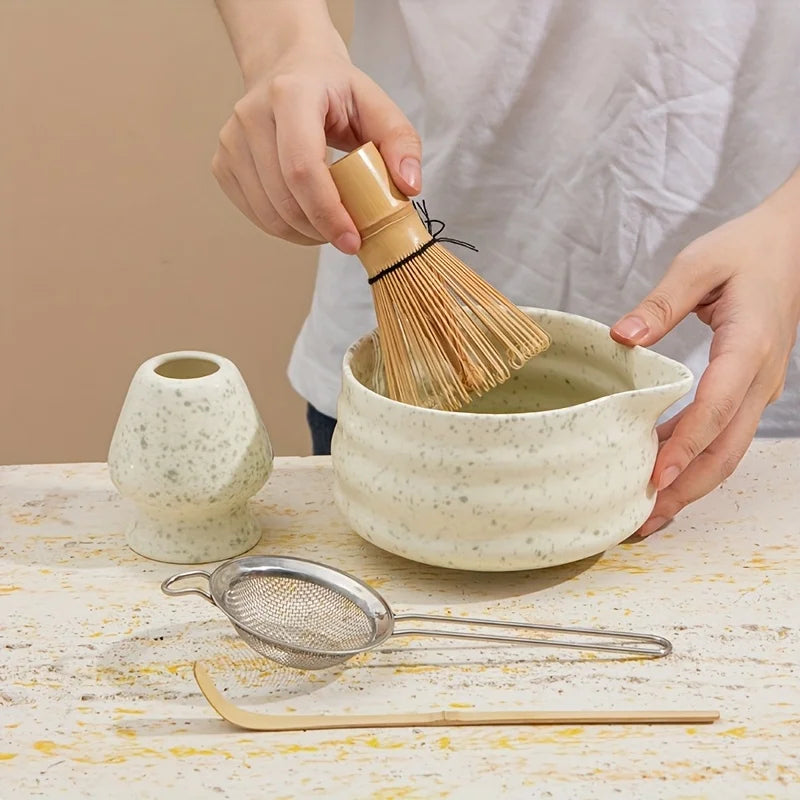 Matcha tea set – Spotted green ceramic – Complete 5-piece matcha set – Ideal gift for tea lovers