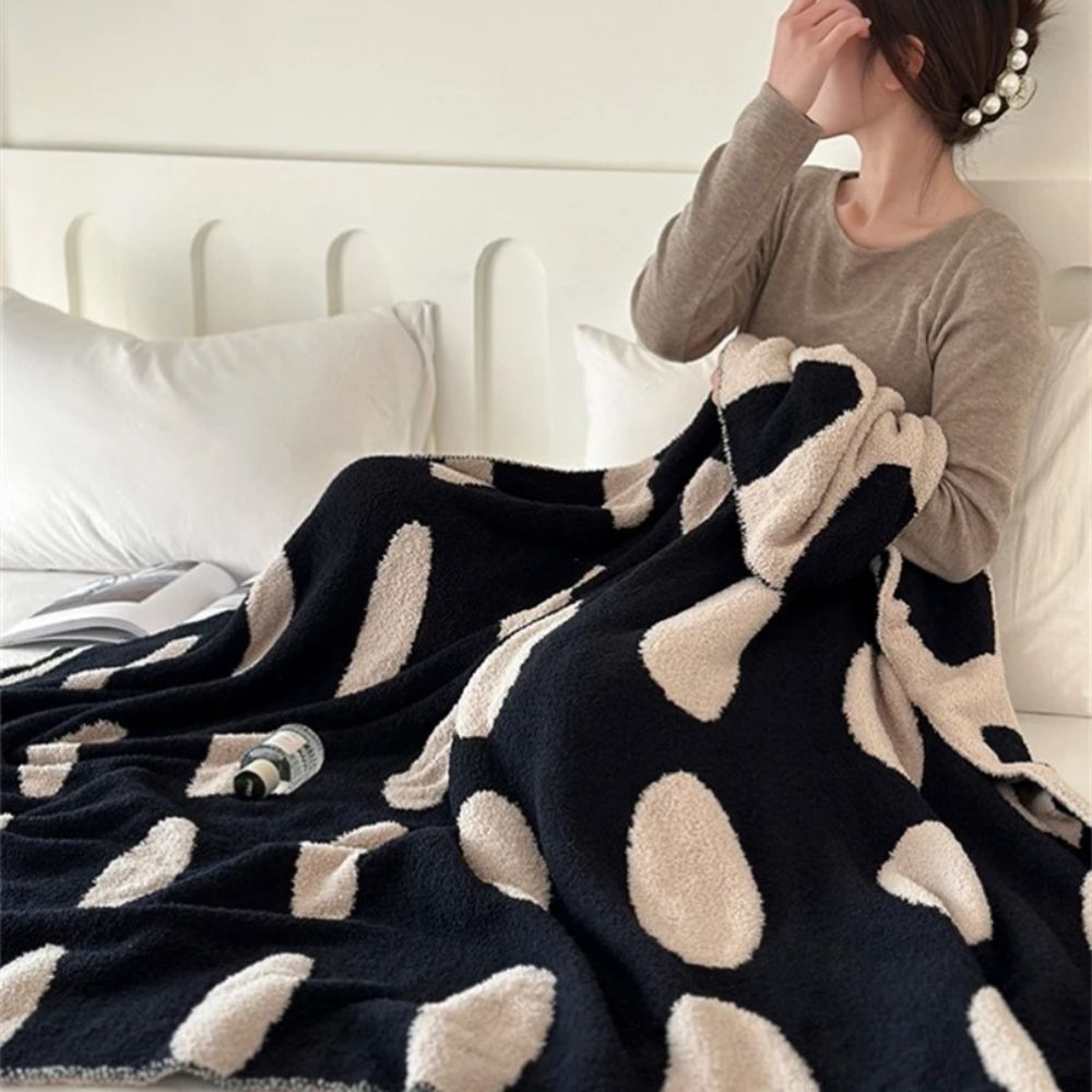 Modern Polka Dot Fleece Blanket