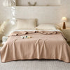 Muslin blanket – Lightweight cotton – Naturally crinkled texture – Versatile for all seasons