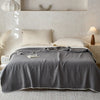 Muslin blanket – Lightweight cotton – Naturally crinkled texture – Versatile for all seasons