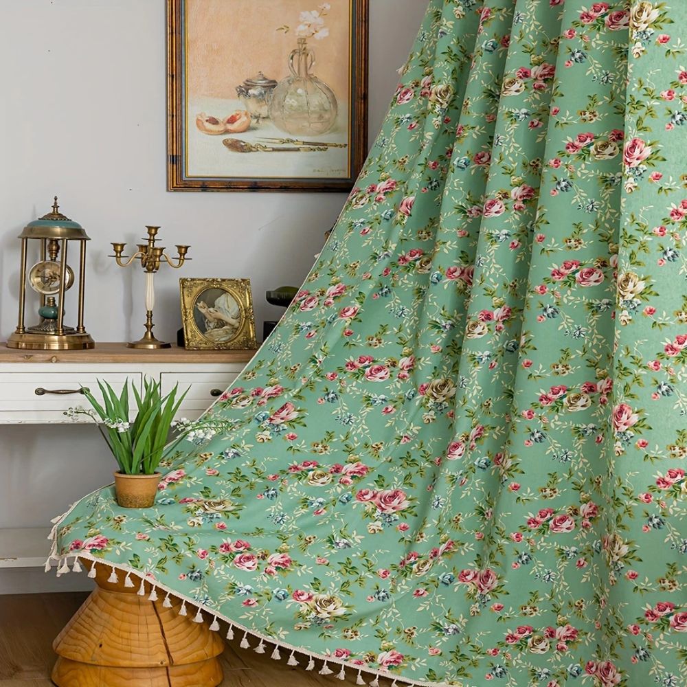 Pastoral Green Rose Tassel Curtain