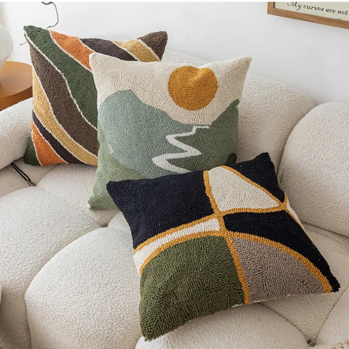 Pillow cover – Soft velvet – Abstract sunset design – 18 x 18 in – Modern home accent