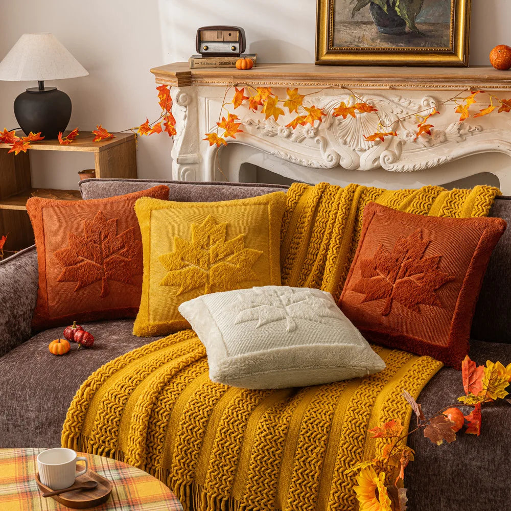 Plush pumpkin pillowcase  – Soft polyester – Halloween home decor