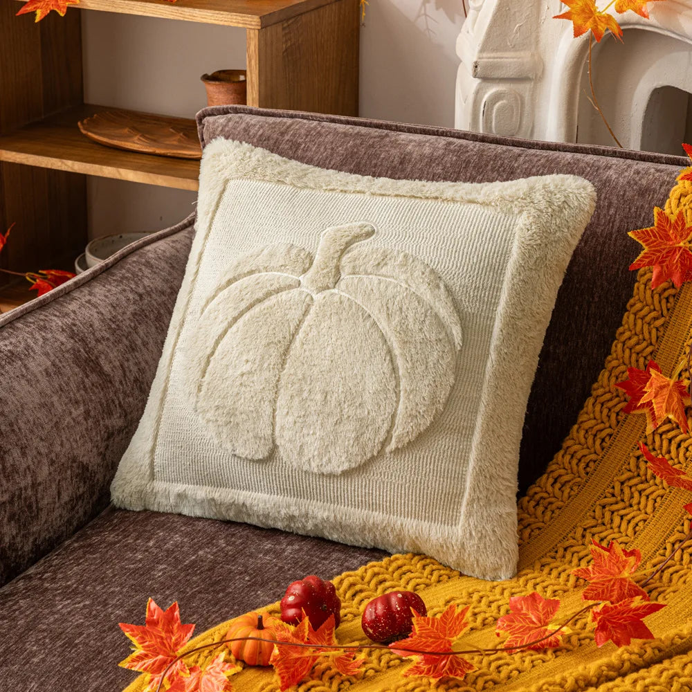 Plush pumpkin pillowcase  – Soft polyester – Halloween home decor