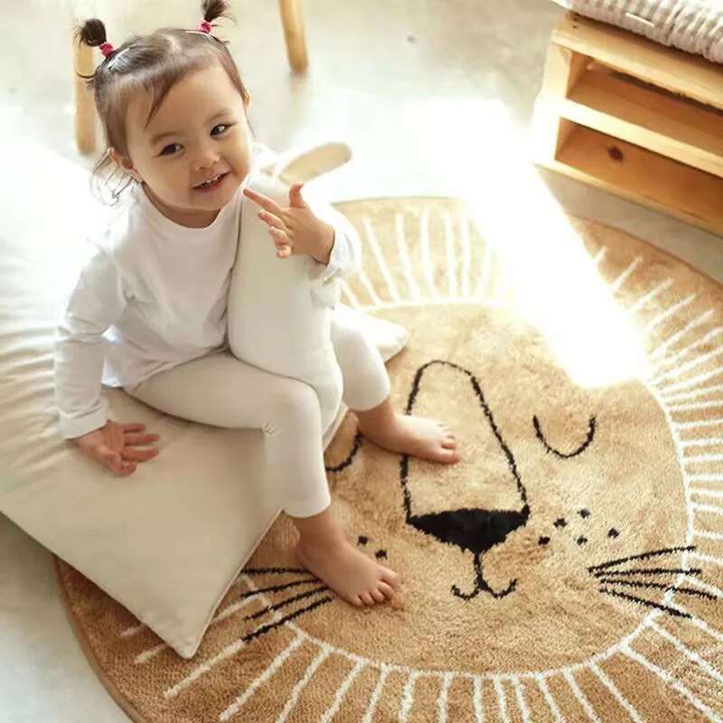 Round area rug – Soft polyester – Lion design – Perfect for playroom
