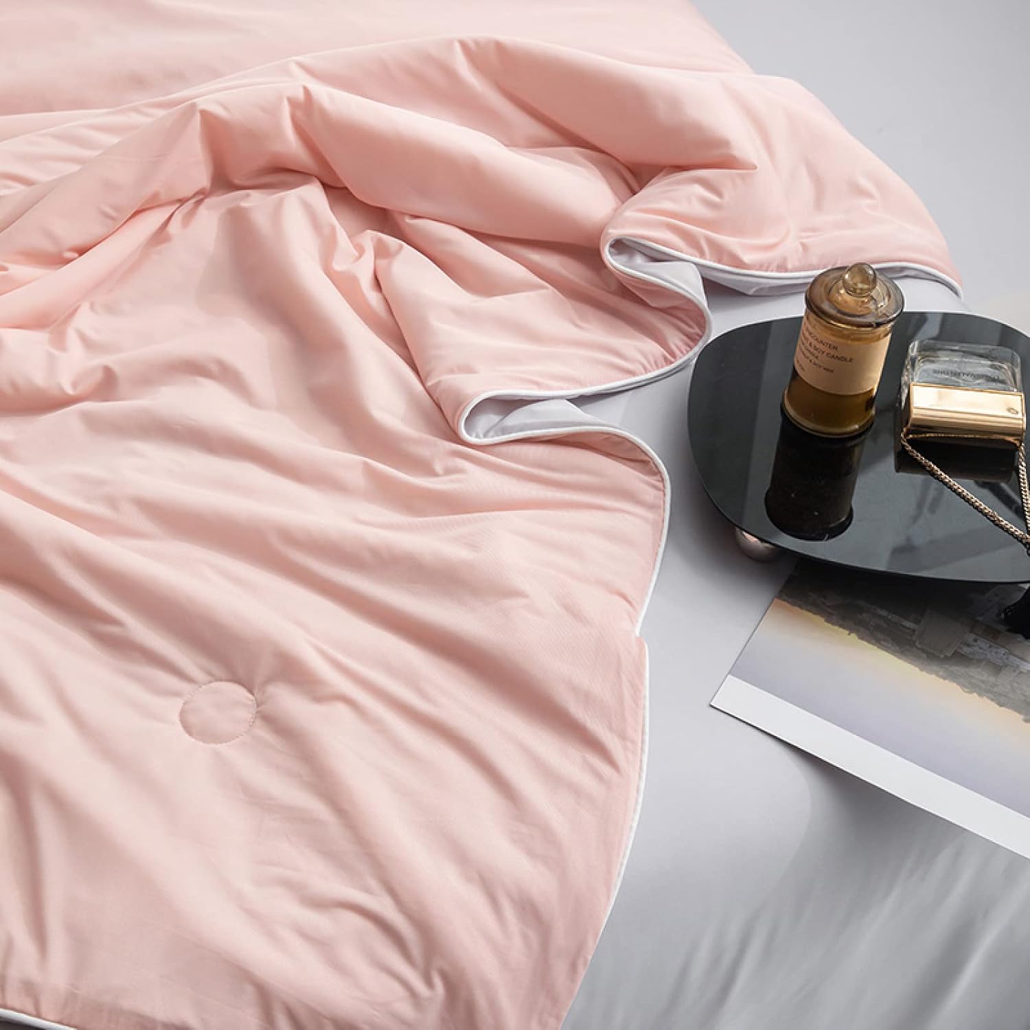 Silky summer quilt – Cooling blush fabric – Lightweight and breathable – Perfect for warm nights