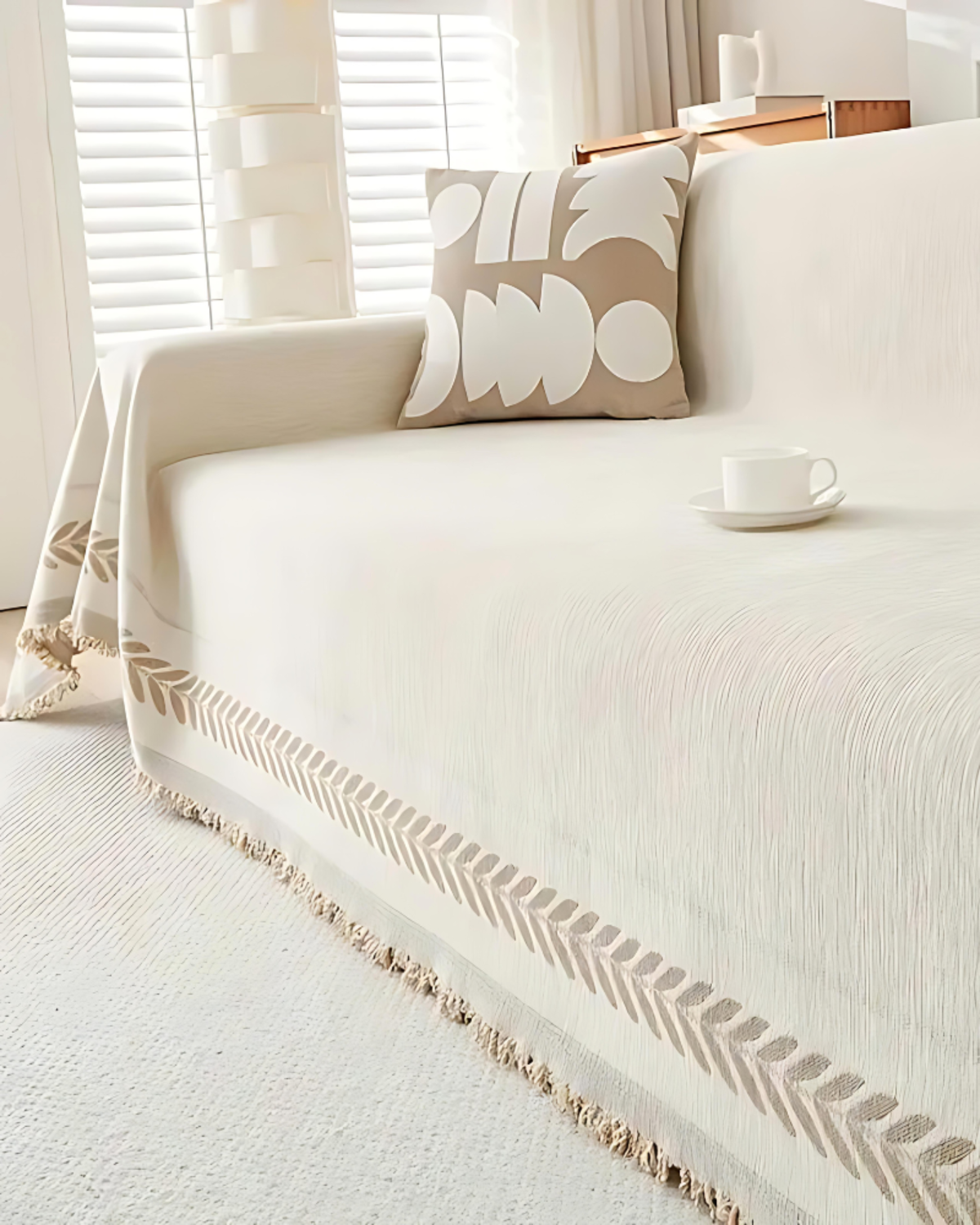 Sofa cover – Durable fabric – Textured neutral design – Elegant couch protection for living room