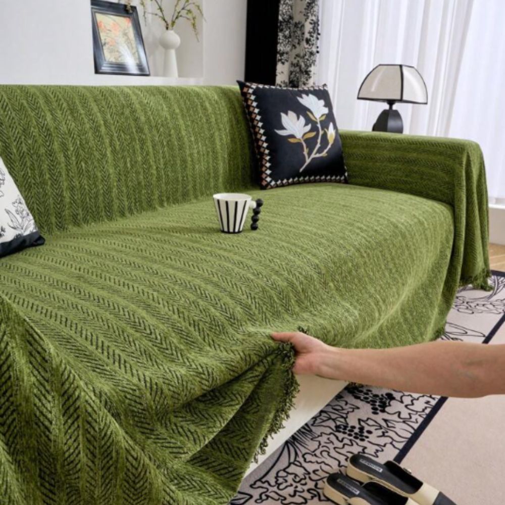 Sofa cover – Herringbone chenille – Pet-friendly design – Machine washable slipcover