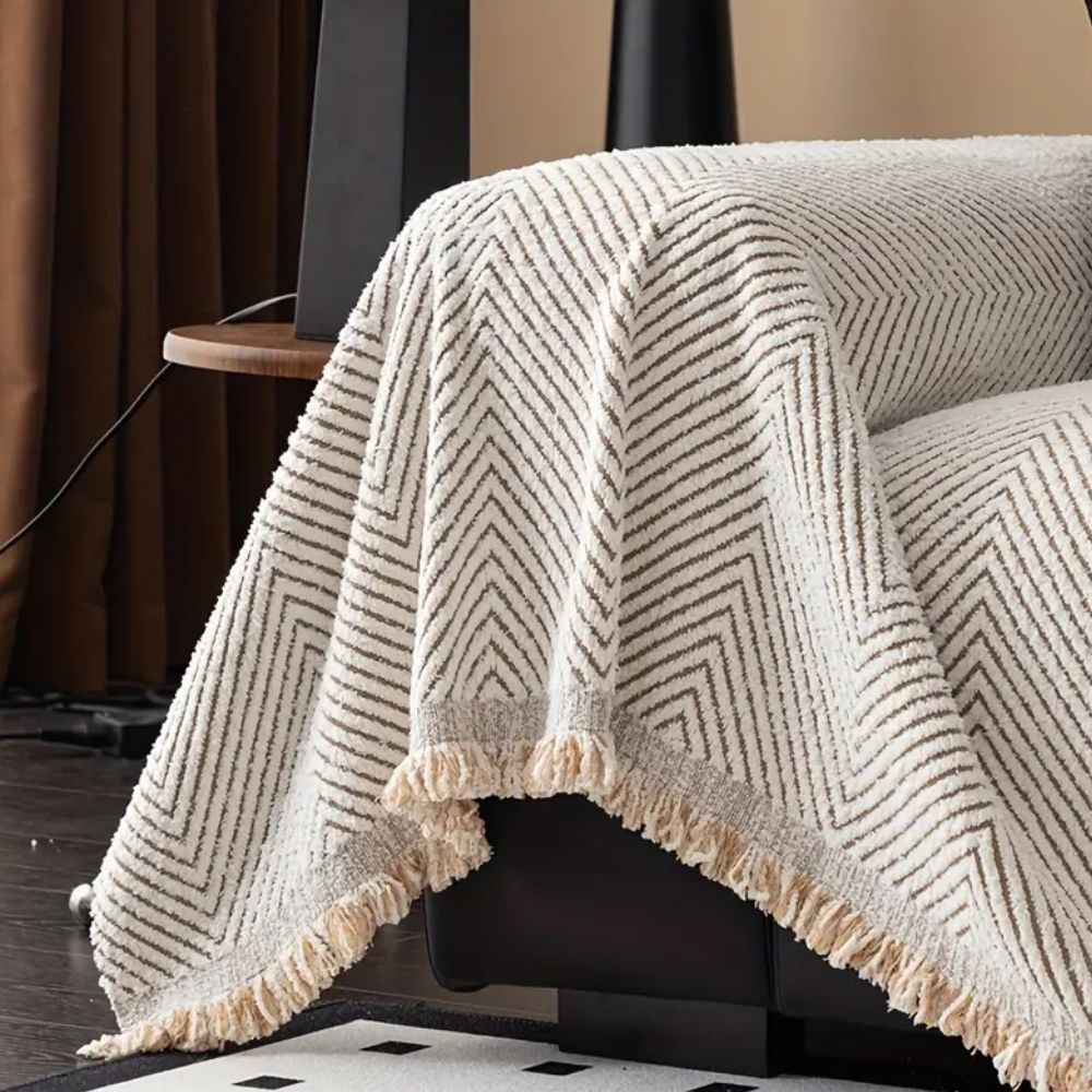 Sofa cover – Premium microfiber blend – Stripe herringbone design – Non-slip and machine washable