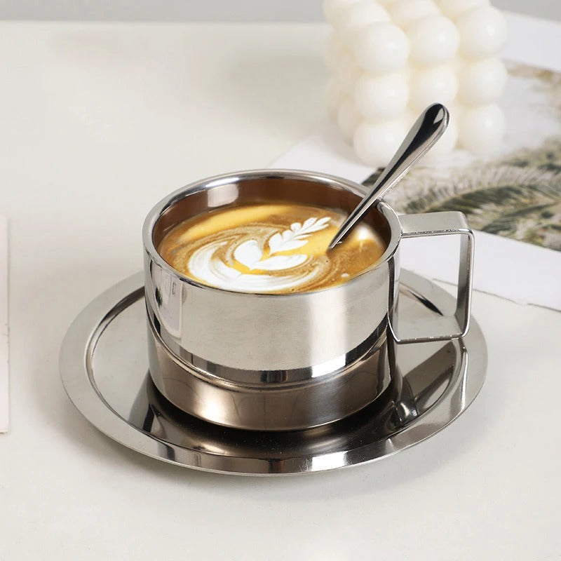 Stainless steel coffee cup set – Modern design – Includes tray and stirring spoon – Ideal for home or office