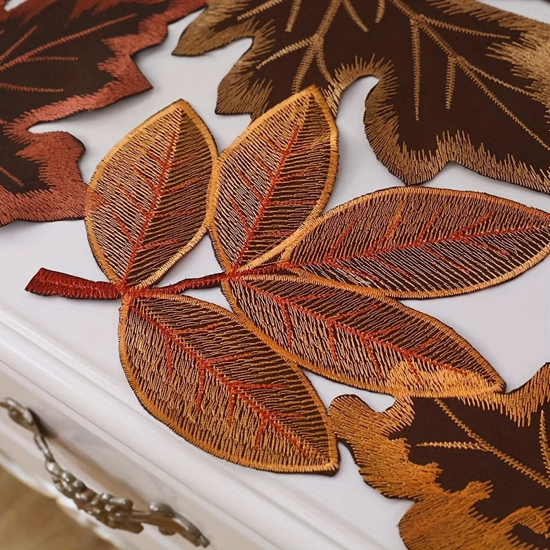 Table runner – Embroidered autumn maple leaf – Flocked brown – Rustic farmhouse design – Perfect for Thanksgiving
