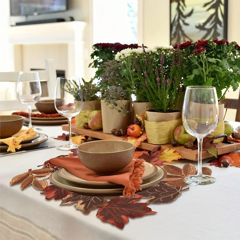Table runner – Embroidered autumn maple leaf – Flocked brown – Rustic farmhouse design – Perfect for Thanksgiving