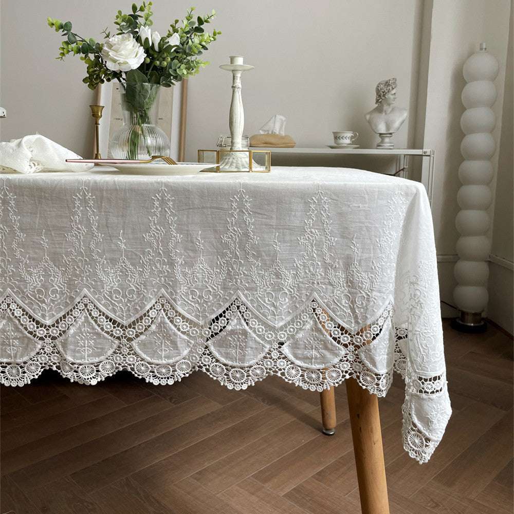 Tablecloth – Cotton lace – French white design – Elegant dining accessory – Machine washable