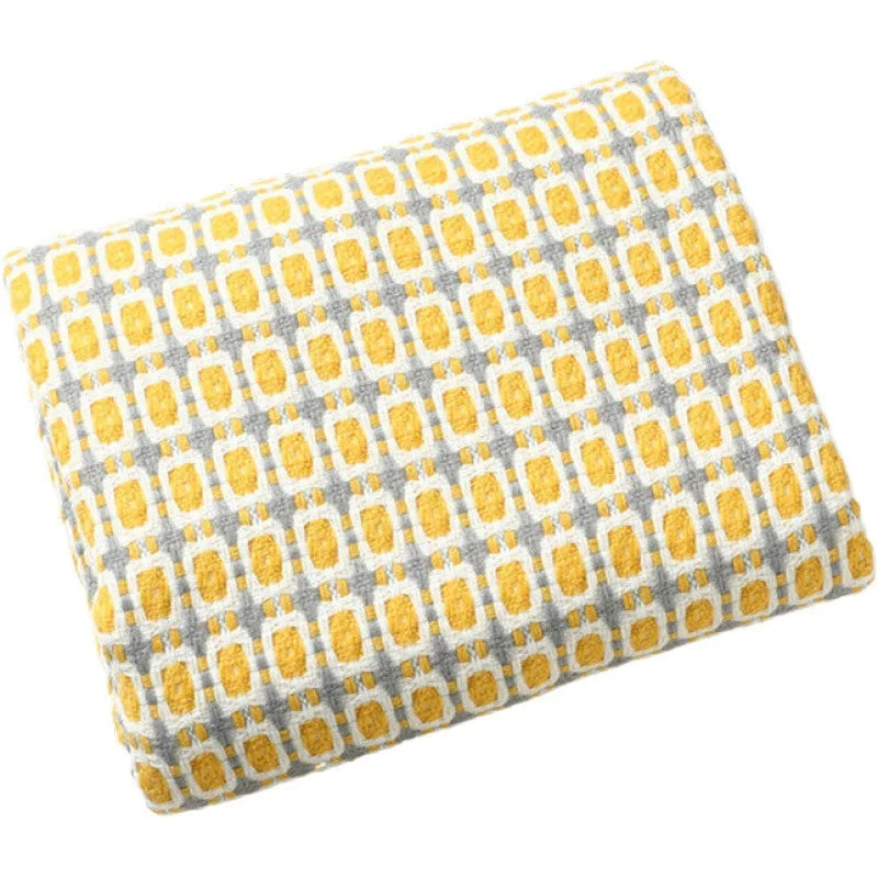 Throw blanket – Knitted fabric  – Cozy sofa accessory with tassels