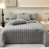 Throw blanket – Soft fabric – Modern square texture – Cozy home accessory
