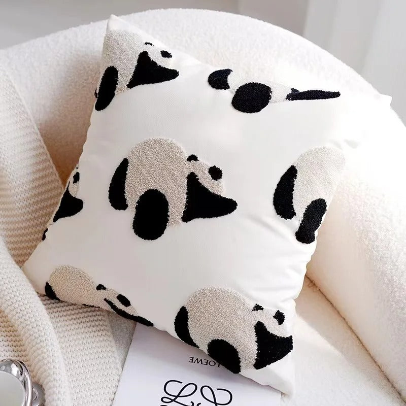 Throw pillow cover – 100% polyester – Cute embroidered animal design – Cozy home accessory – 17.7 x 17.7 in