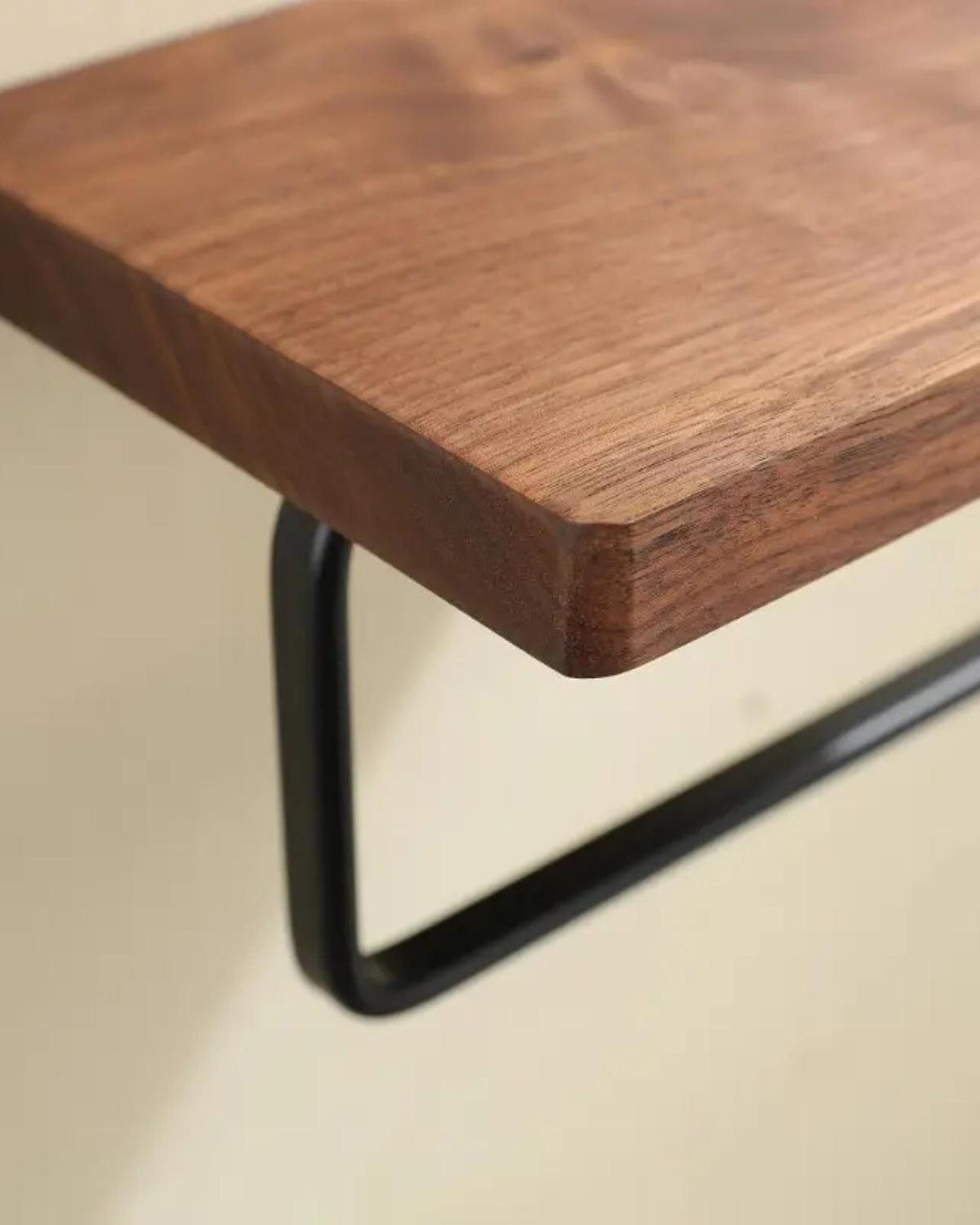 Toilet paper holder stand – Solid wood and metal – Black finish – Modern bathroom accessory