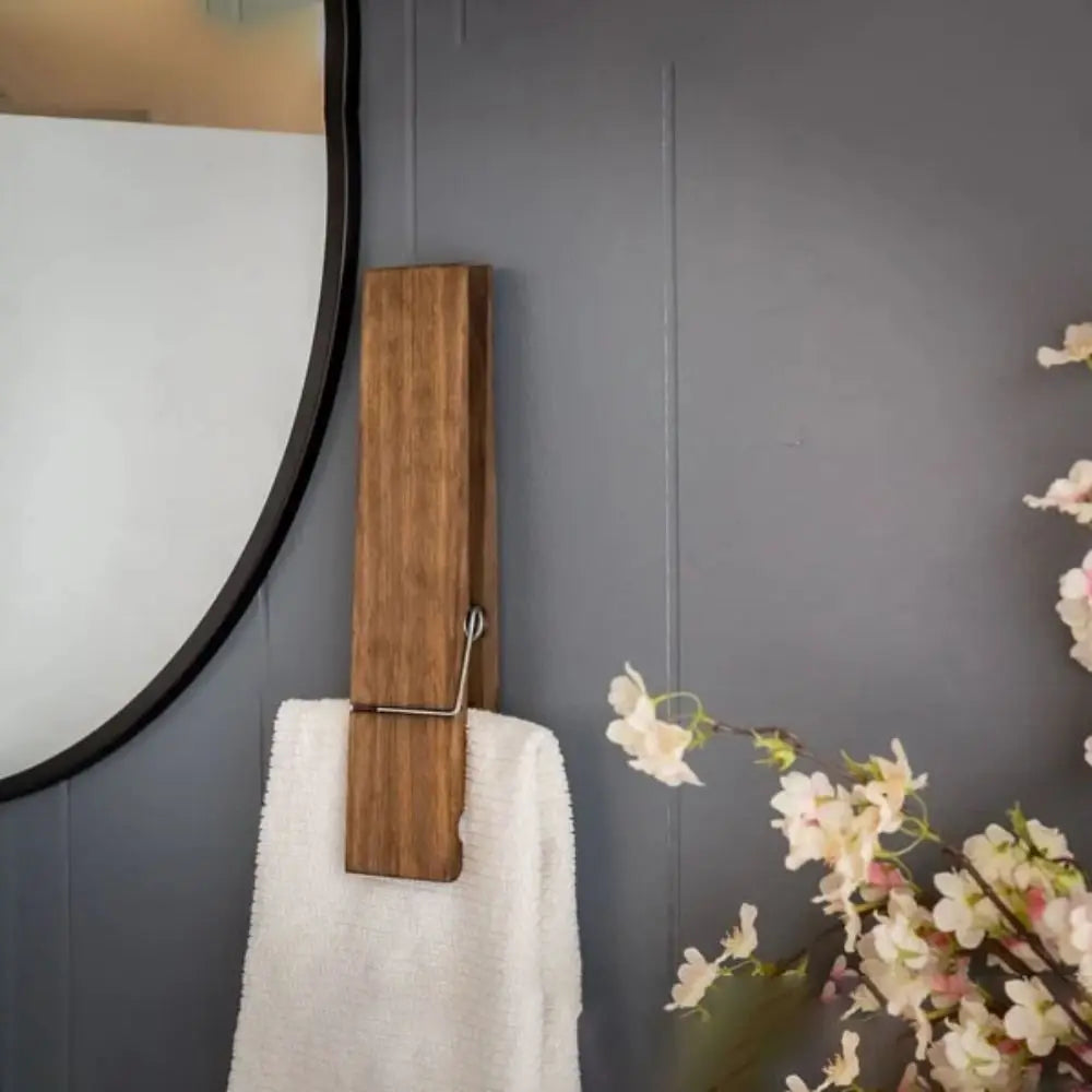 Towel clip – Premium wood – Elegant design – Stylish bathroom organizer