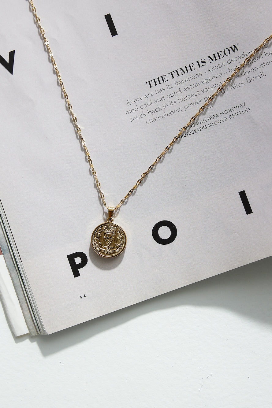 18K Gold Plated Standing Ovations Necklace